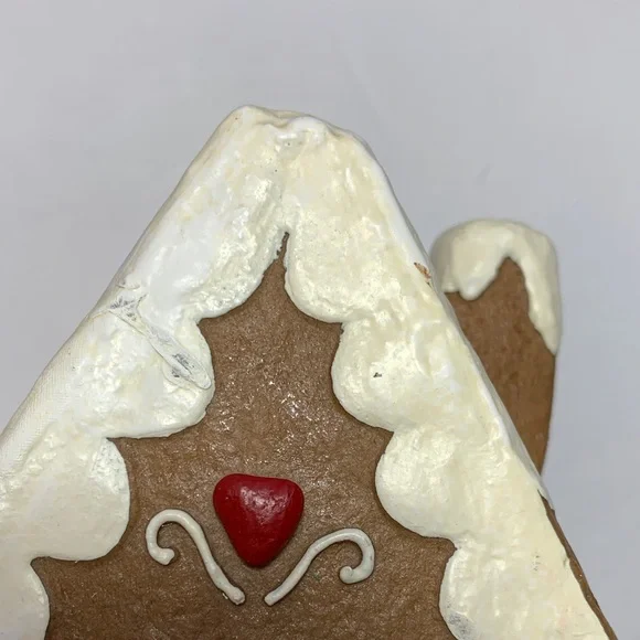 The Salem Collection Little Ginger Town Gingerbread House - Picture 8 of 9